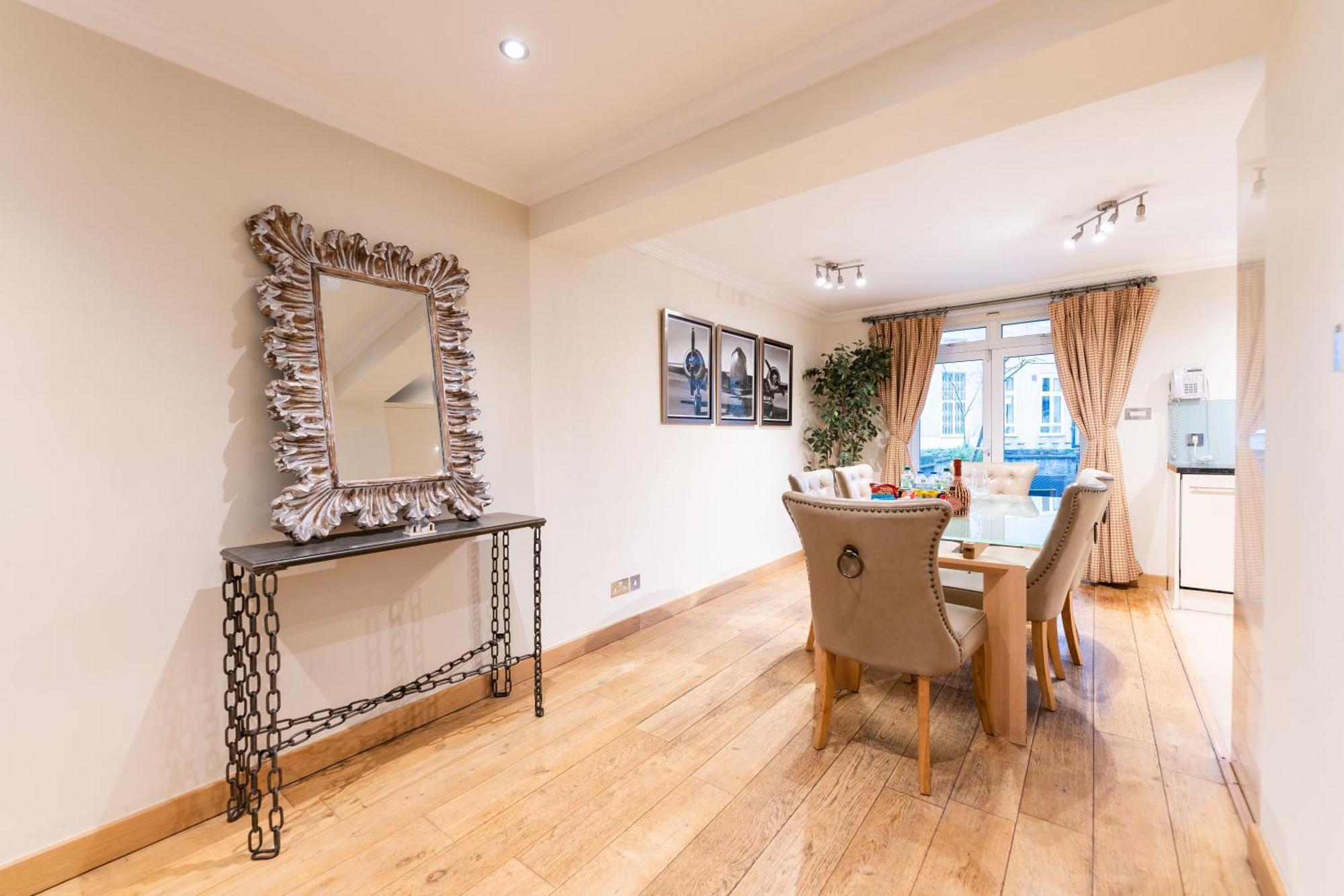 Luxury 6 Bedroom House In Southwick Street Londra Exterior foto