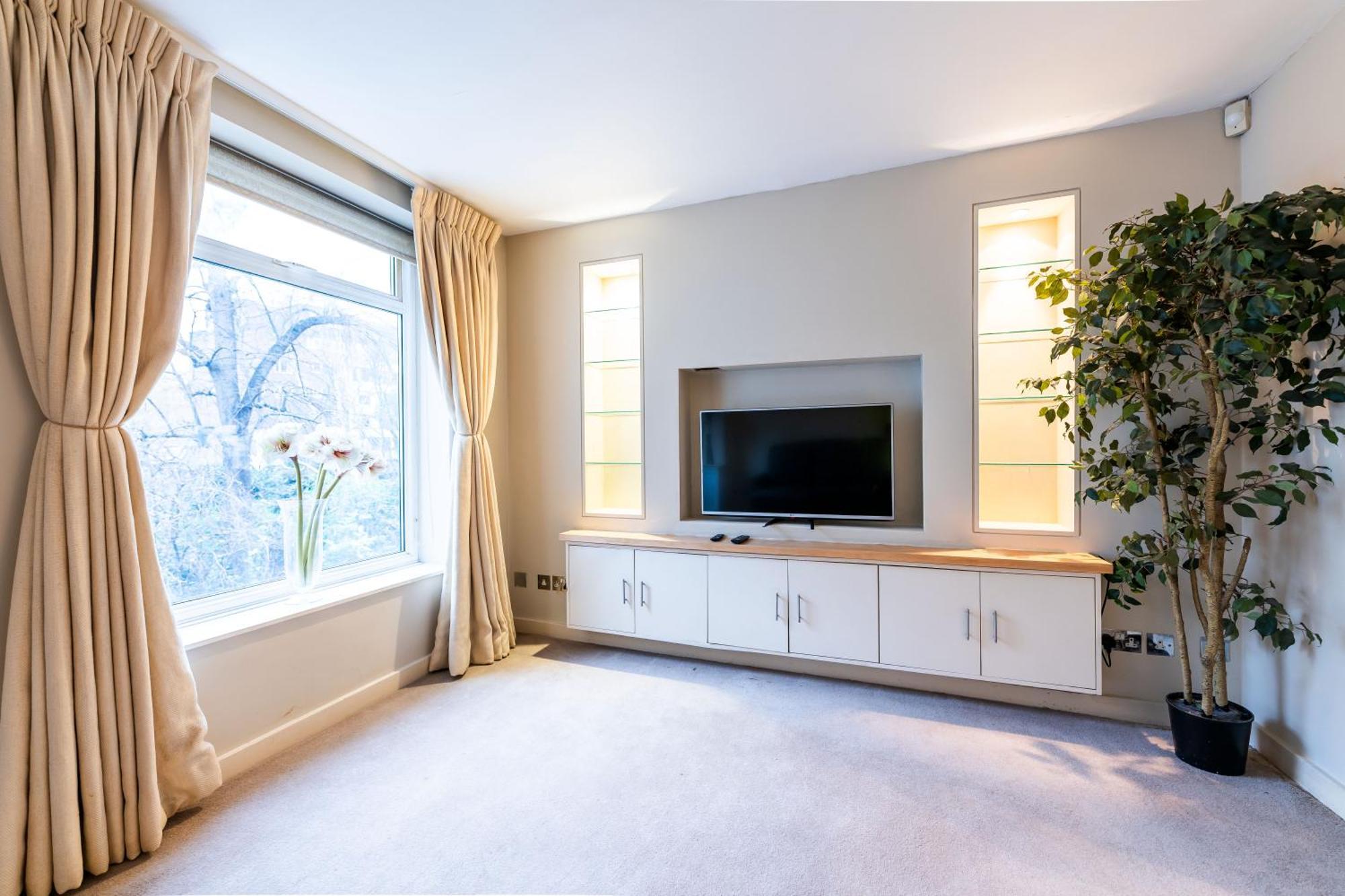 Luxury 6 Bedroom House In Southwick Street Londra Exterior foto