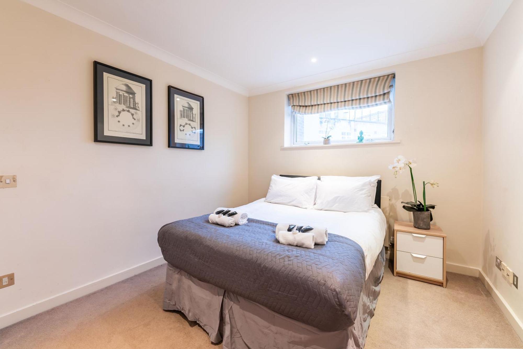 Luxury 6 Bedroom House In Southwick Street Londra Exterior foto