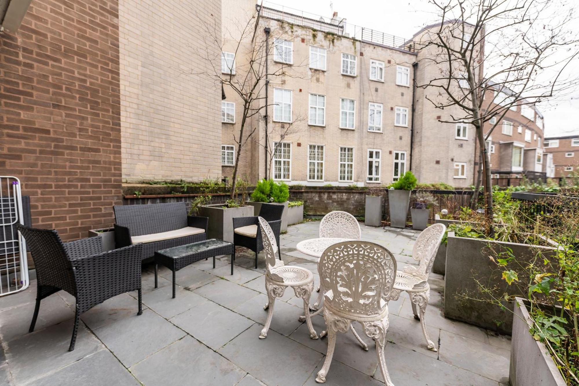 Luxury 6 Bedroom House In Southwick Street Londra Exterior foto