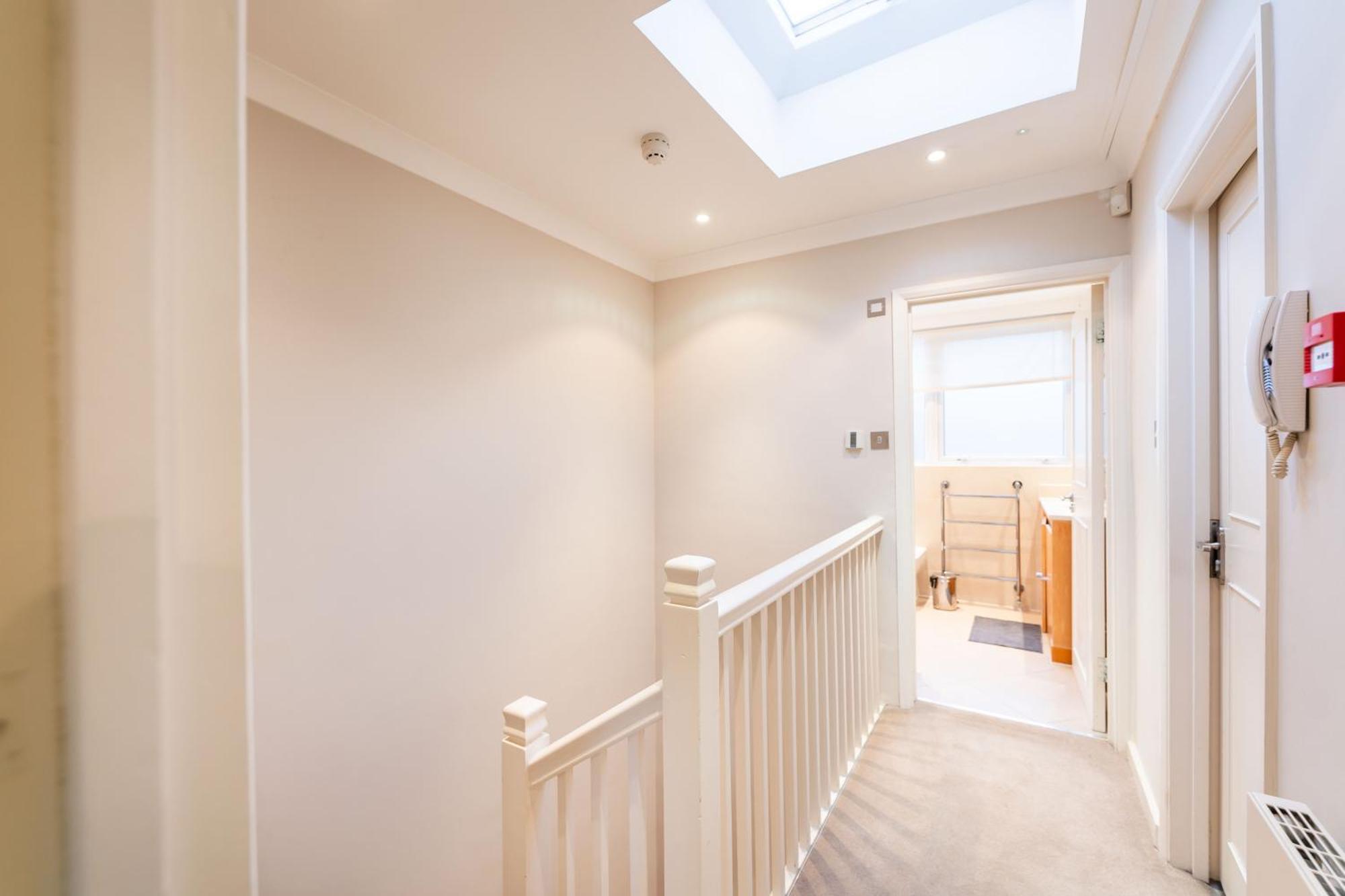 Luxury 6 Bedroom House In Southwick Street Londra Exterior foto