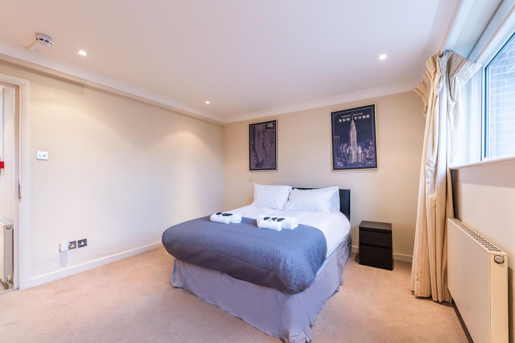 Luxury 6 Bedroom House In Southwick Street Londra Exterior foto